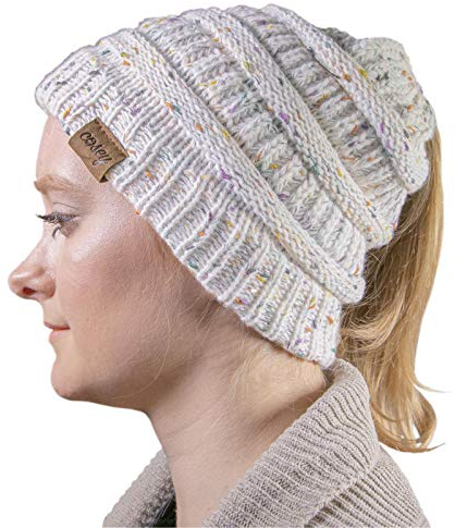 cosey - Strick Wintermütze – Pferdeschwanz-Mütze mit Zopfloch für Damen und Mädchen - Weiß