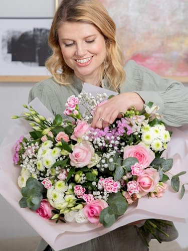 Blumenstrauß My Girl in Rosa, mit Alstromerien, Eukalyptus und Lisianthus, 7-Tage-Frischegarantie, Floristen-Qualität, das perfekte Geschenk bestellen