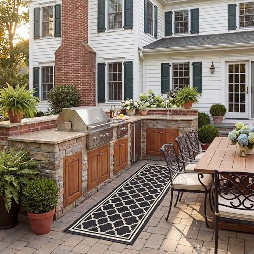 SAFAVIEH Washable Rug Outdoor Courtyard Collection - 2'3 x 8' Runner, Black & Beige, Non-Shedding & Easy Cleaning, Ideal for Patio, Entryway, Mudroom, Hallway, Kitchen (CY6918-226)