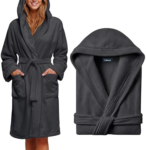 CALMONT Bademantel Damen aus 100% Baumwolle Frottee mit Kapuze I Oeko-Tex | Kuscheliger Morgenmantel für Frauen extra soft und langlebig. Ein Damenbademantel für Wellness & Sauna mit Gürtel und Tasche.
