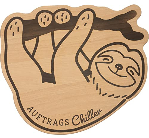 GRUSS & CO Holzbrett »Faultier« | Brettchen in Faultier-Form, Buchenholz, eingebrannter Text, 25 cm x 19 cm x 1,5 cm | Geschenkidee | L7002