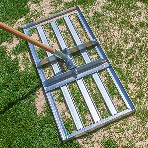 SattesGrün® 75 × 35 cm Profi Rasenrakel – Rakel zum Sanden, Abziehen & Einebnen – Leveling Rake / Flächenebner aus verzinktem Stahl – Lawn Leveler (ohne Stiel)