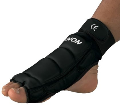 Taekwondo Fußschützer CE weiß oder schwarz (Schwarz, XS)