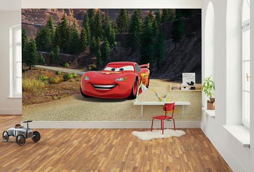 Komar Disney and Pixar Cars Every Road has a Story Papier peint photo non tissé pour chambre d'enfant 400 x 250 cm