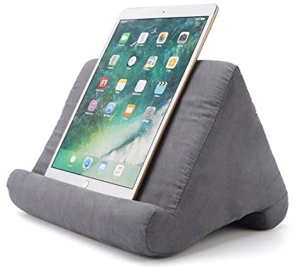 Soporte de almohada para tableta, soporte para teléfono, almohada de lectura, ángulo ajustable, soporte para tabletas con bolsillos de malla para tabletas, smartphones, libros, revistas, lectura en la