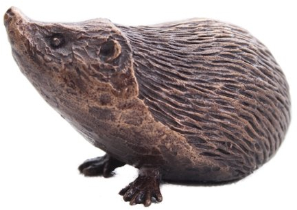 Butler & Peach - Miniatur-Igel aus massivem Bronze.