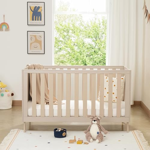 Babymore Dante 3-in-1 Cot Bed – Converts to Toddler Bed & Sofa | 120 x 60 cm | 3 Adjustable Mattress Heights | Protective Teething Rails | Suitable from Birth to 4+ Years (Natural)