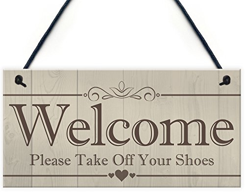 Placa de bienvenida Red Ocean con texto en inglés «Welcome Please Take Off Your Shoes» para colgar en el hall.
