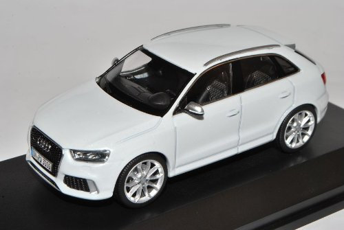 Schuco A-U-D-I Q3 RS Glacier Weiss Ab 2013 1/43 Modell Auto