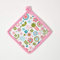 HOMESCAPES Grün-rosa Topflappen ‚Retro-Blumen‘ 20x20 cm, Topfuntersetzer Baumwolle wattiert, Topflappen waschbar mit Schlaufe zum Aufhängen