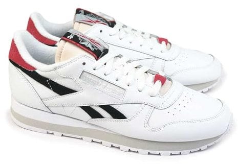 Reebok Unisex Adult Classic Leather FTWWHT/CBLACK/VECTRED 10.5