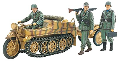 Tamiya 35377 1:35 Dt. Sd.Kfz.2 Kettenkrad (Mit.Prod.) - Originalgetreue Nachbildung, Modellbau, Plastik Bausatz, Basteln, Hobby, Modellbausatz, Zusammenbauen, unlackiert