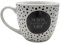 Dekohelden24 Maxi - Kaffeebecher/Tasse aus Porzellan, schwarz-weiß gepunktet, Motiv: Schön, DASS es Dich gibt, Größe H/Ø: 9,2 x 10,5 cm, Fassungsvermögen 400 ml, Spülmaschinengeeignet.