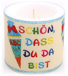 Serviettenshop Kerze rund zum Schulanfang | Einschulung für Jungen mit Zuckertüte | Schön DASS du da bist | beige blau | Ø 8cm | Höhe 7,5cm