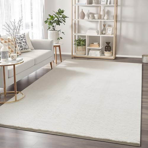 the carpet Cosy kuschelig Warmer Fellteppich, weich und elegant, waschbar und Fußbodenheizung geeignet, Öko-Tex Zertifiziert, Creme, 120 x 160 cm