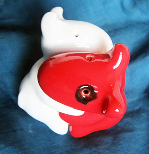 Hugging Salt and Pepper Pots Shakers Set (Black and White)