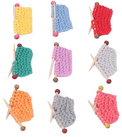 9 Stück Puppenhaus-Dekoration, Miniatur-Wollgarn, Stricken, 9 Farben, 1:12 Puppenminiatur, Handgemachtes Wollstrick-Pullover-Set, Puppenhaus-Zubehör