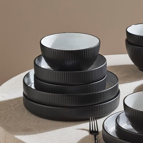Christian Siriano Larosso Geschirrset aus Steingut, 12-teilig, mit Speiseschalen und Pastaschalen, Tellern und Schüsseln, Geschirrset für 4 Personen, Schwarz