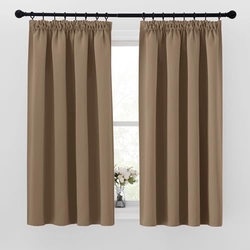 PONY DANCE Schienensystem Gardinen Verdunkelung Vorhänge Kurz 2er Set | H145 x B140 cm, Cappuccino, Verdunklungsvorhänge mit Kräuselband, für Wohnzimmer, Thermogardine gegen Kälte, UV-Schutz