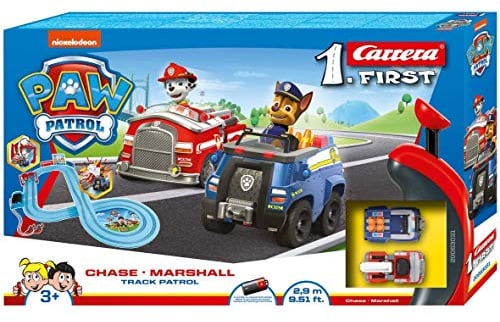 Carrera 20063031 FIRST PAW PATROL Track Patrol 2,4m Rennstrecken-Set | 2 ferngesteuerte Fahrzeuge mit Chase und Marshall | mit Handregler & Streckenteilen | Spielzeug für Kinder ab 3 Jahren