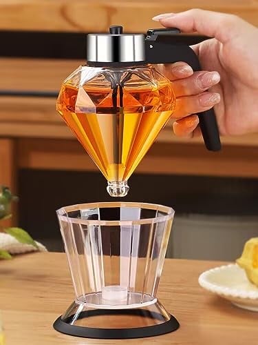 ZNZNANG Olive Oil Dispenser,Honey Dispenser,Diamond Glass Bottle Oil Pot with Stand,Can Be Used for Olive Oil,Honey,Soy Sauce And Cooking Wine And Other Liquids(200ml/6.76oz)
