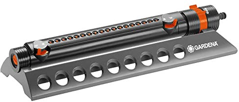 Gardena Viereckregner Comfort Aquazoom 350/2: Rasensprinkler zur Bewässerung rechteckiger Flächen von 28 - 350 m², Reichweite 7-21 m, Sprengweite 4 - 17 m, Schmutzsieb entnehmbar (1975-20)