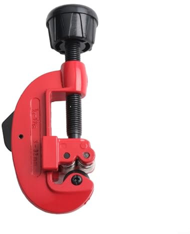 Tagliatubi resistente progettato per tagliare rame, ottone, acciaio dolce e plastica, garantisce tagli accurati in spazi limitati (3-32 mm)