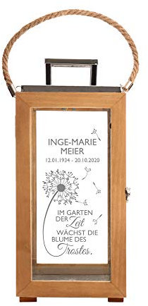 Casa Vivente Laterne aus Holz mit Gravur für das Grab, Trauerlicht mit Inschrift Personalisiert mit Name und Datum, Blume des Trostes, Trauer Blume, Deko Grablicht