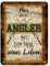 PR Print Royal Blechschild mit Spruch - Hier wohnt ein Angler mit dem Fang seines Lebens - Geschenkidee für Angler/Türschild/Angeln - Hochformat DIN A5