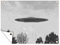 MuchoWow Outdoor-Poster Poster Wanddeko draußen Deko Garten Gartenposter 120x90 cm Ufo - Vintage - Baum - Schwarz - Weiß