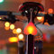 Feux Arrière De Boule De Vélo Heart-Shaped Lumière Silicone Feu D'avertissement Cardiaque pour Bicyclette Lampe D'oeuf LED Essentielle De Nuit étanche à l'eau (Rouge)