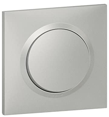 Legrand - Poussoir dooxie 6A 250V~ livré avec plaque carrée alu