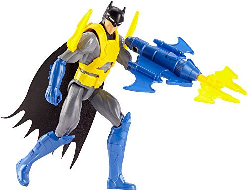 Mattel DWM65 - DC Justice League Deluxe Bat-Flügel Batman mit Zubehör, Aktionsspielzeug, 30 cm