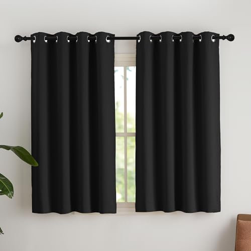 NICETOWN Tende Oscuranti per Interni Termiche Isolanti con Anelli per Camera da Letto Moderna Tenda Cucina Finestra Decorazione per la Casa 2 Pannelli 140x145 CM Nero