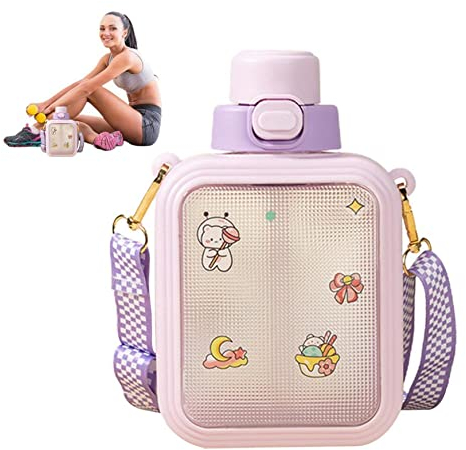 BEAHING Quadratische Wasserflasche süße Wasserflaschen mit Stroh und Verstellbarer Gurt quadratische Trinkflasche mit Cartoon -Aufkleber 700 ml Geschenke für Mädchen Büroschule Lila
