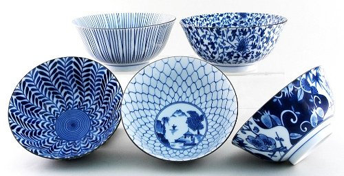Japanische Suppenschüssel Set TAYO-WAN Porzellan Schüsselset aus Japan 5 Suppenschalen in Geschenkkarton Blau Weiß Ø 15,6 cm, H 7,2 cm