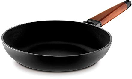 CASTEY - Sartén de Inducción Castey, Modelo 5-24, Tamaño 24 cm, Aluminio y Mango de Madera de Cedro, Revestimiento Antiadherente, sin PFOA, Base Full Induction, Apta para Todas las Cocinas