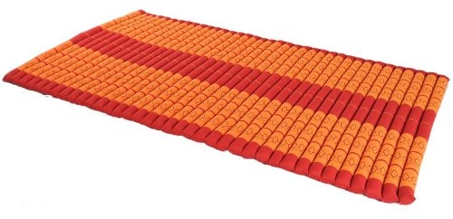 Handelsturm Rollbare Thaimatte Matratze, ca. 200 x 100 cm, Thaikissen Matte, rot-orange, mit Füllung aus Kapok