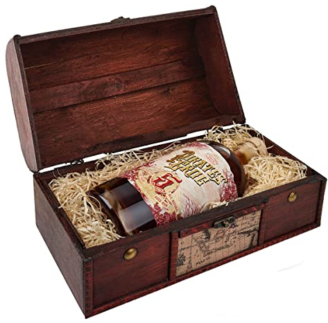 Pirate's Grog Five Year Aged Rum Gift Chest - 70 cl / 700 ml | World Rum Award Winner | Five Year Aged in Oak Barrels | 37.5% ABV with Raisin, Butterscotch & Vanilla Flavours | Suitable for Cocktails