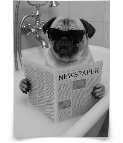 Muralo Poster Mops in der Badewanne, ohne Rahmen, UV-beständig - 20x30 cm | Bilder, glatte und seidige Oberfläche, fotografische Druckqualität - ideal für Badezimmer und WC