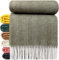 STTS International Wolldecke 100% Schurwolle Wohndecke 140 x 200 cm Tagesdecke Schurwolldecke Woll-Plaid Tirol in vielen Farben erhältlich (Olive (D-M)
