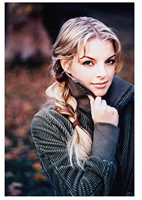 FISH DRAGATE Yvonne Catterfeld Poster 4 Leinwand Poster Schlafzimmer Dekor Sport Landschaft Büro Zimmer Dekor Geschenk ohne Rahmen Stil 50 x 75 cm