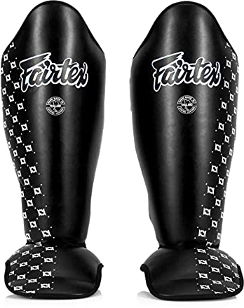 Fairtex SP5 Muay Thai Schienbeinschoner für Männer, Frauen, Kinder | Hochwertig, leicht & langlebig | Erweiterter Schutz gegen Schienbeinschmerzen beim Training oder Sparring(Extra Large-Schwarz)