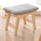 Quadratischer Holz-Fußhocker, Ottomane, Hocker, Stoff, Wohnzimmer, Ottomane, Pouffe, grau, abnehmbares waschbares Design, kleine Bank für Schlafzimmer und Schuhwechsel