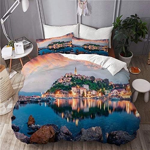 XINGAKA Gedruckt Bettwäsche,Krk Atemberaubendes Abend Stadtbild Vrbnik Stadtdrastische Küsten Parks Kroatien Kvarner Mediterranean Bay,Mode Polyester 3 teiliges Bettwäscheset Double-200x200cm