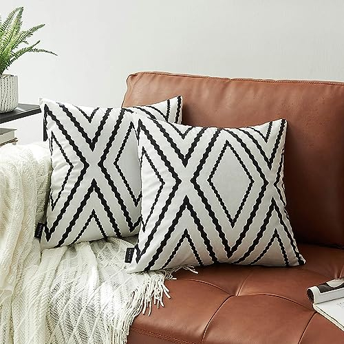 Dremisland 2er Set Outdoor Kissen Wasserdicht 45x45 Kissenbezug Schwarz und Weiß Gartenkissen Geometrische Dekokissen Sofakissen Boho Azteken Couchkissen Zierkissen Kissenhüllen für Sofa Balkon Garten