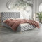 MOTIVENA Gloria Chesterfield Polsterbett 140x200 cm, Samt, Mit Füßen, Lattenrost und Kopfteil, Ohne Bettkasten und Matratze, Grau Hellgrau