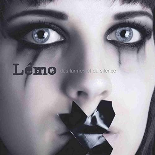 Des larmes et du silence