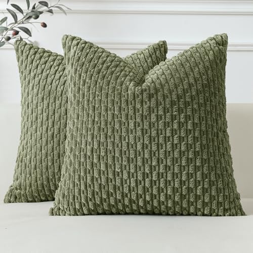 Sungeek 2er Set Kordsamt Kissenbezüge, Dekorativ Zierkissenbezüge Weich Kissenbezug Dekokissen Sofakissen Boho Deko Bezug Kissenhülle für Sofa Schlafzimmer Wohnzimmer (40x40 cm, Olivgrün)
