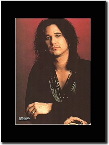 Guns N' Roses - Gilby Clarke .Promo Magazine sur un Mont Noir